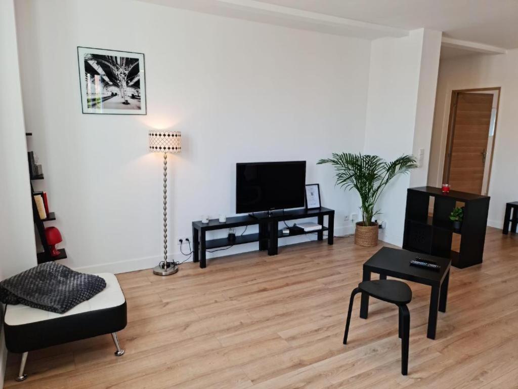 Le Scottmanhouse - Prive - Centre - Gare - Wi-fi * Arras